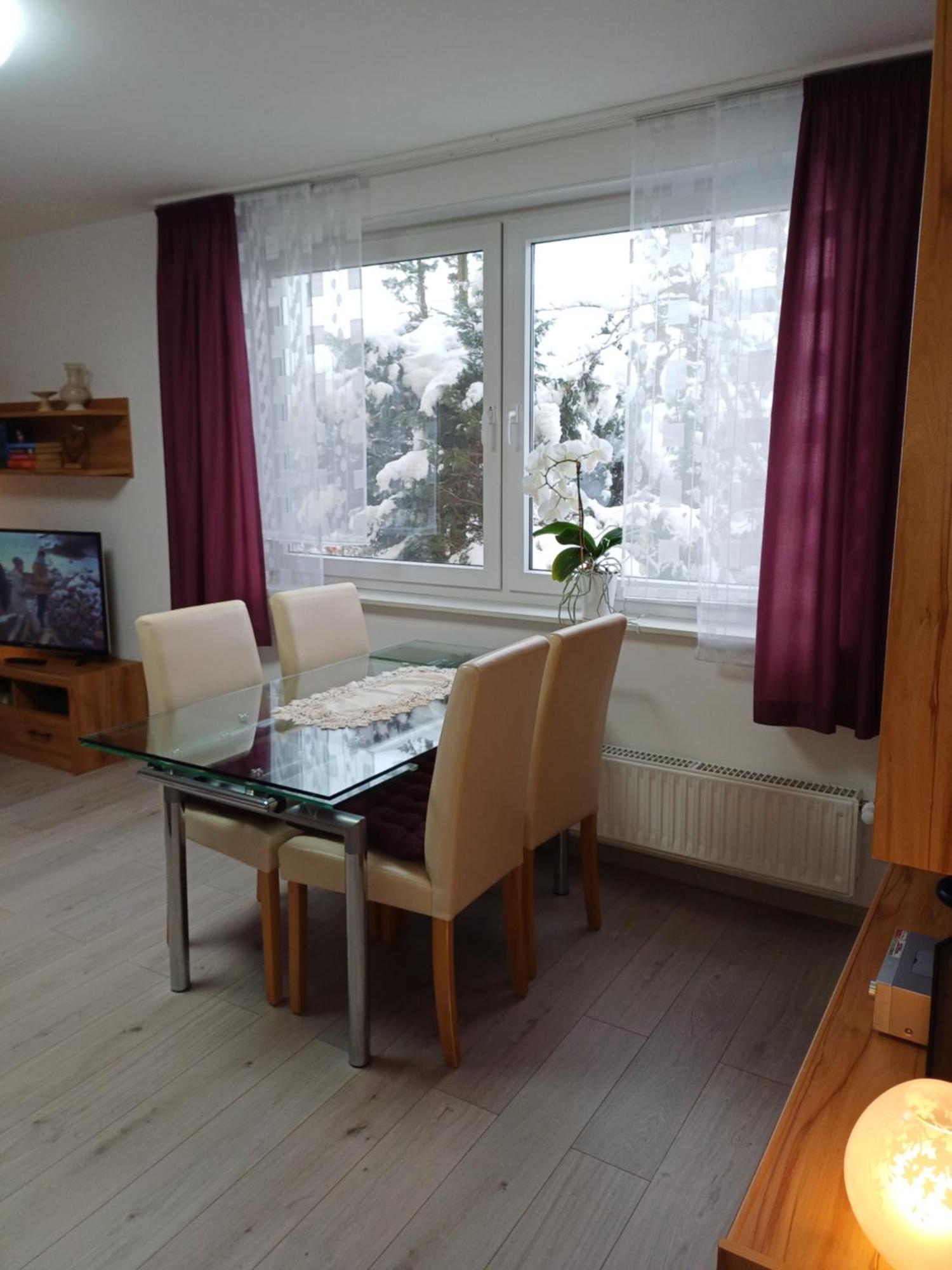 Apartment Ferienwohnung-nuesttal Nusttal